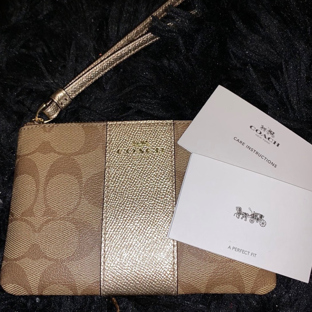 Authentic COACH Tan/Gold Small Wristlet